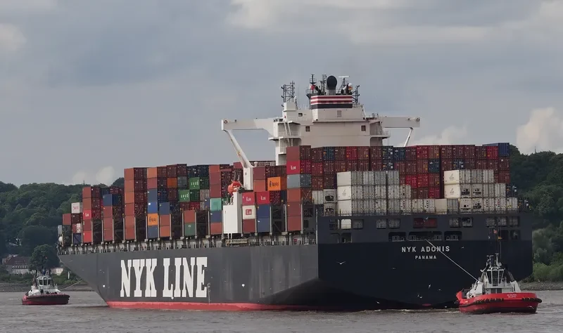 SEASPAN ADONIS Container Ship IMO 9468293 photo 4