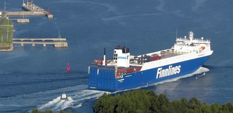 FINNBREEZE Ro-Ro IMO 9468889 photo 2
