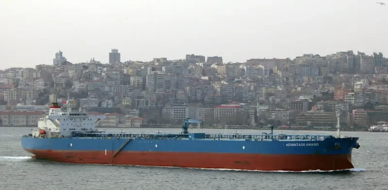 ADVANTAGE AWARD Tanker IMO 9470131 photo 7