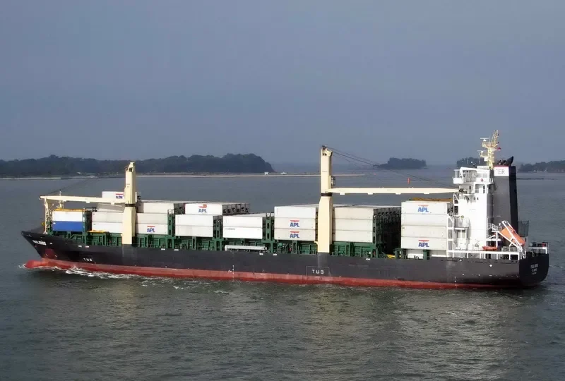 EF ELDRA Container Ship IMO 9470882 photo 4