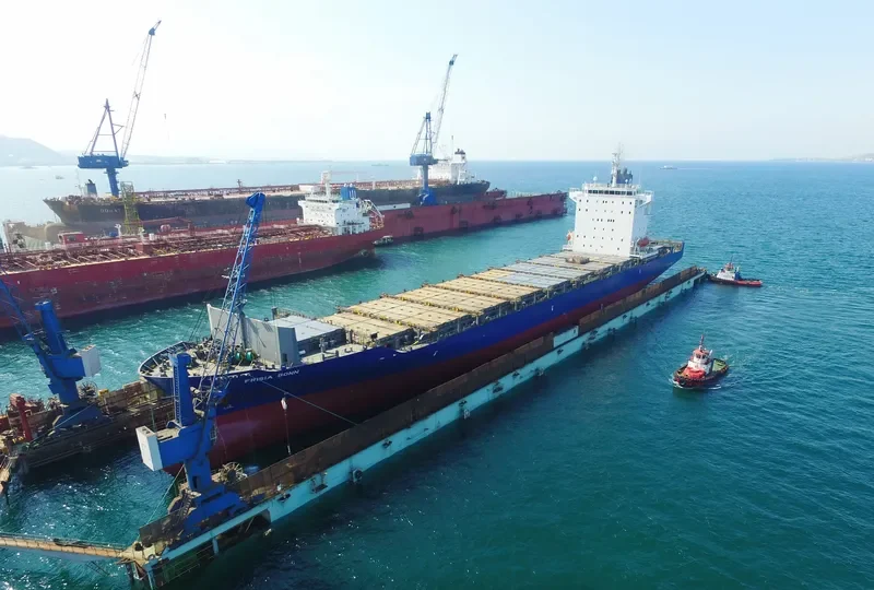 SONGA BONN Container Ship IMO 9470961 photo 4