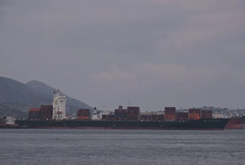 ZIM TARRAGONA Container Ship IMO 9471214 photo 4