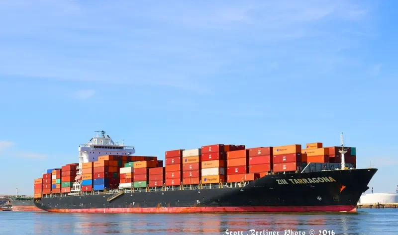 ZIM TARRAGONA Container Ship IMO 9471214 photo 7