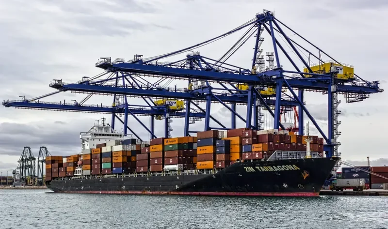 ZIM TARRAGONA Container Ship IMO 9471214 photo 8