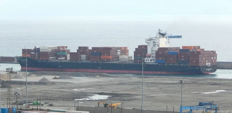 ZIM TARRAGONA Container Ship IMO 9471214 photo 9