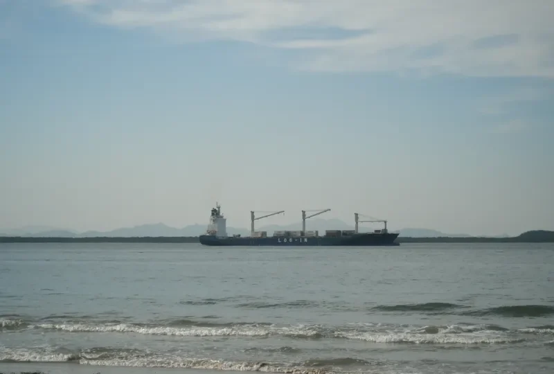 LOG IN JATOBA Container Ship IMO 9471898 photo 5