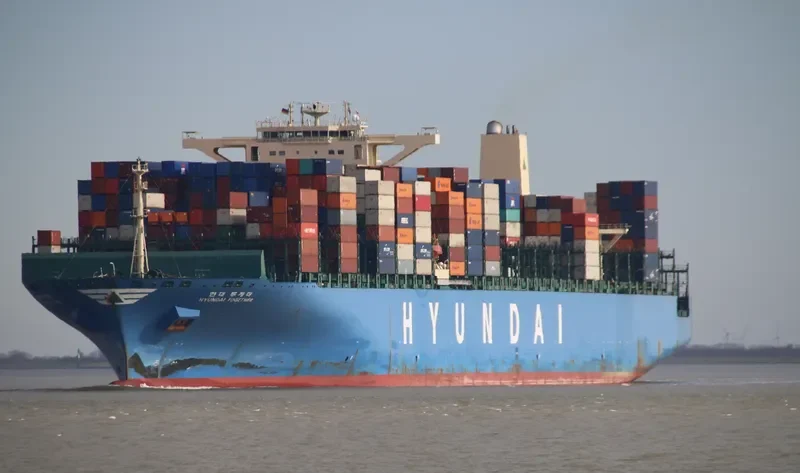 HYUNDAI HONOUR Container Ship IMO 9473731 photo 5