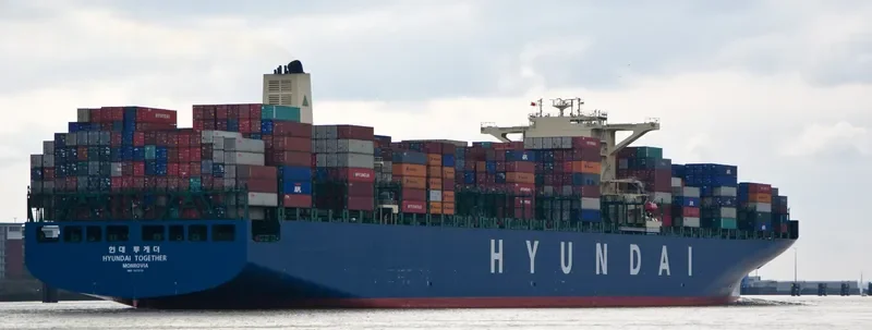 HYUNDAI HONOUR Container Ship IMO 9473731 photo 6