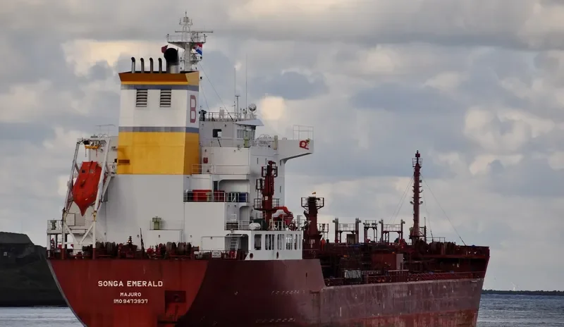 J C BAZAN Tanker IMO 9473937 photo 4
