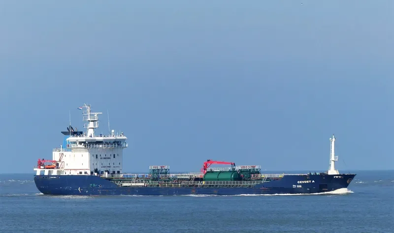 RUBINO Tanker IMO 9474450 photo 4