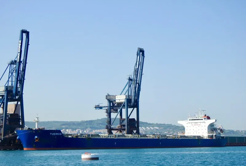 CLEMENS OLDENDORFF Bulk Carrier IMO 9474618 photo 8