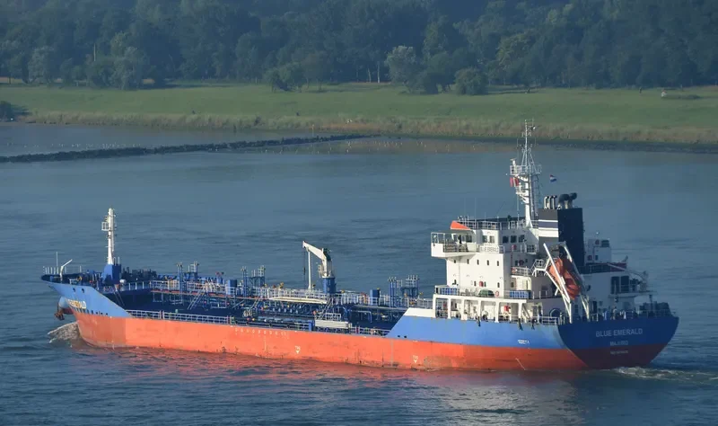 KENRICK Tanker IMO 9475430 photo 4