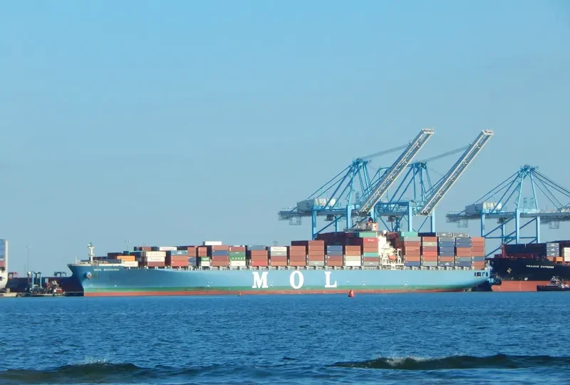 ONE MODERN Container Ship IMO 9475636