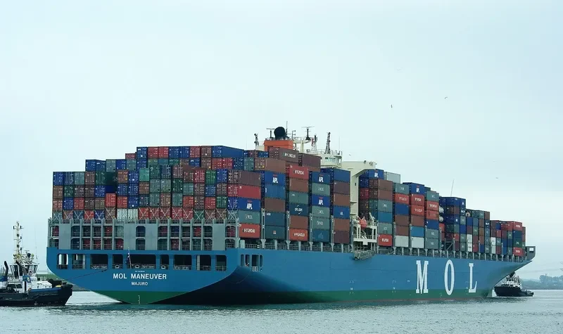 ONE MANEUVER Container Ship IMO 9475648