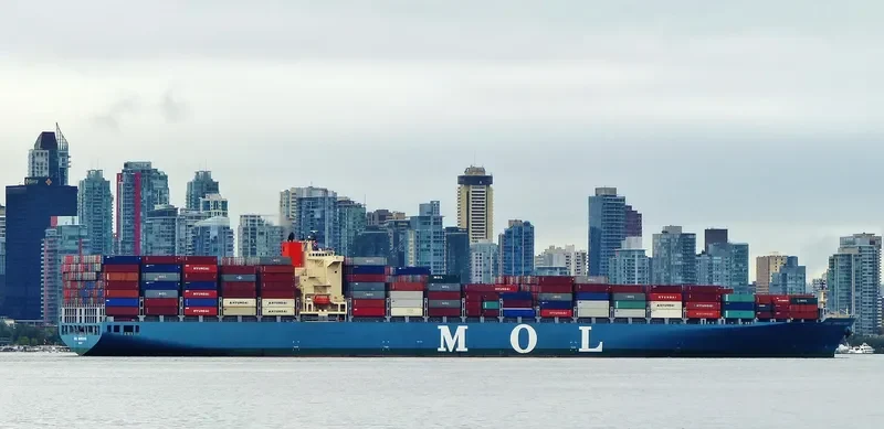 ONE MANEUVER Container Ship IMO 9475648 photo 6