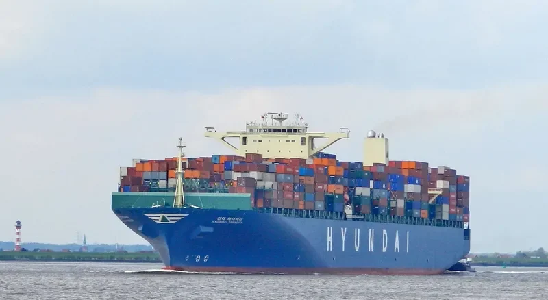 HYUNDAI RESPECT Container Ship IMO 9475674 photo 8