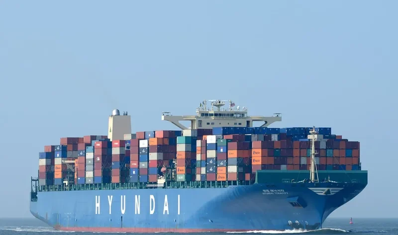HYUNDAI RESPECT Container Ship IMO 9475674 photo 10