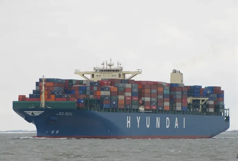 HYUNDAI AMBITION Container Ship IMO 9475703 photo 6