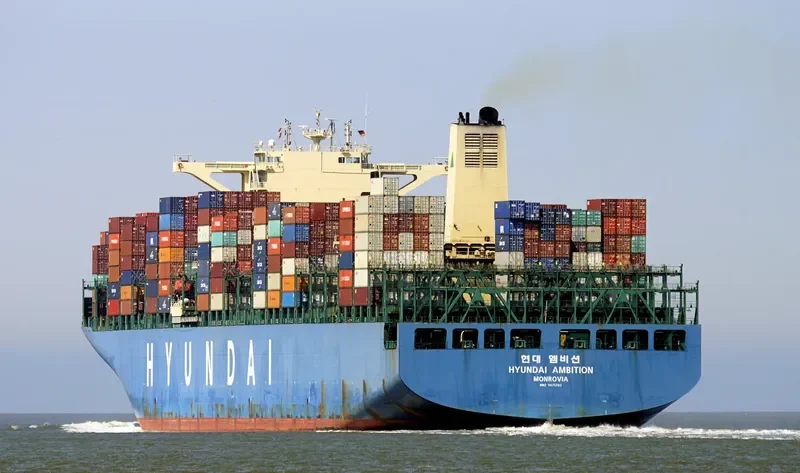 HYUNDAI AMBITION Container Ship IMO 9475703 photo 9