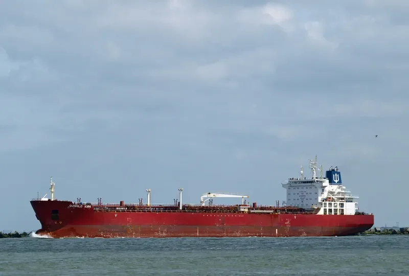 CELSIUS PORTO Tanker IMO 9476812 photo 2