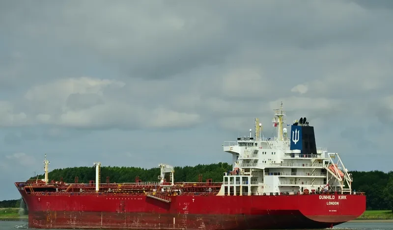 CELSIUS PORTO Tanker IMO 9476812 photo 6