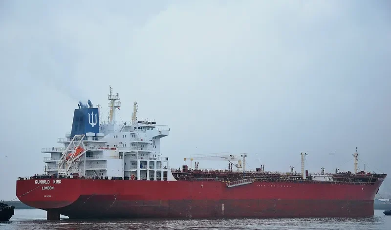 CELSIUS PORTO Tanker IMO 9476812 photo 9