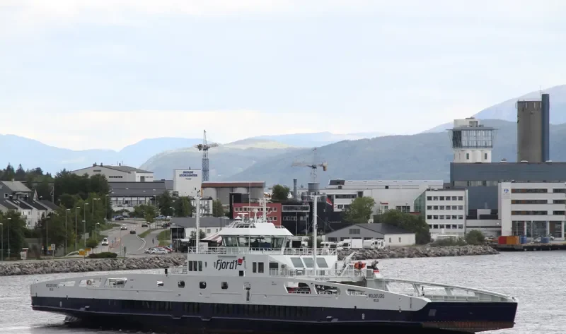 MOLDEFJORD Ro-Ro IMO 9477115 photo 3