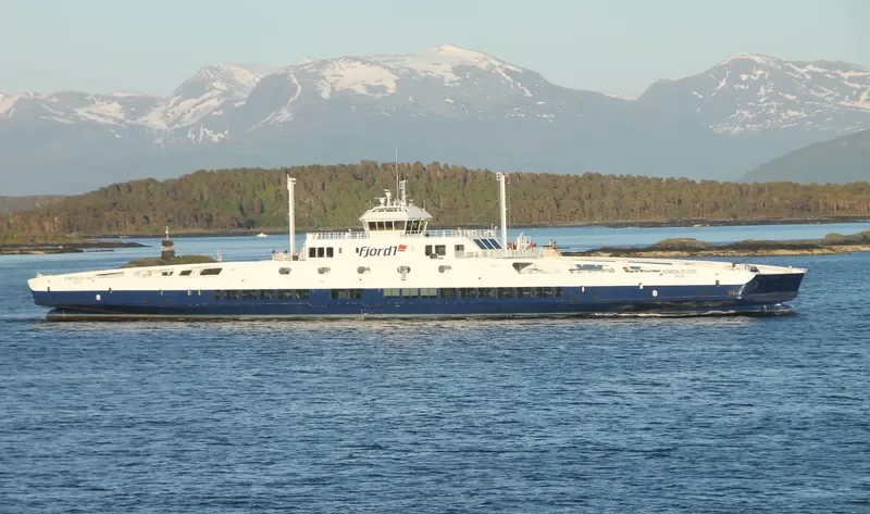ROMSDALSFJORD Ro-Ro IMO 9477139 photo 10