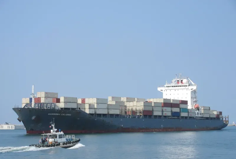 SONGA CALABRIA Container Ship IMO 9477309 photo 6