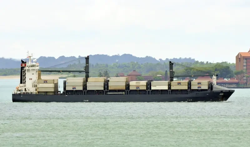 JAN Container Ship IMO 9477335 photo 6
