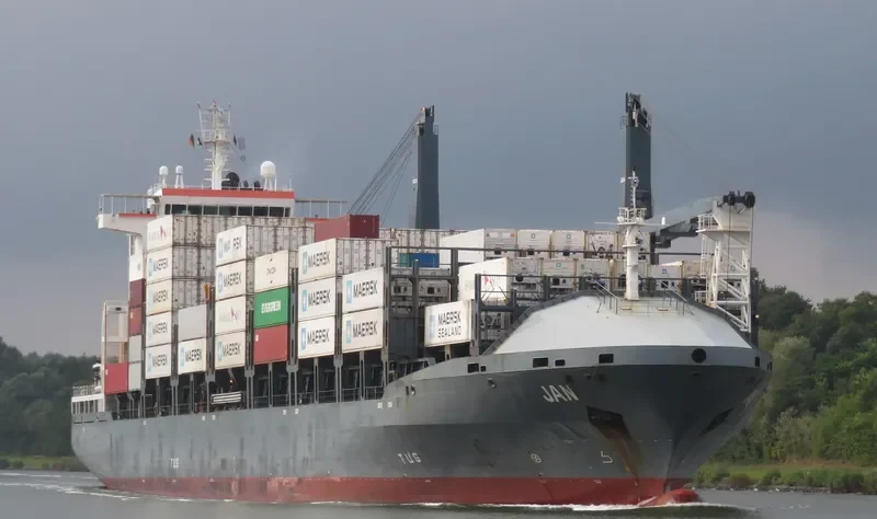 JAN Container Ship IMO 9477335 photo 7