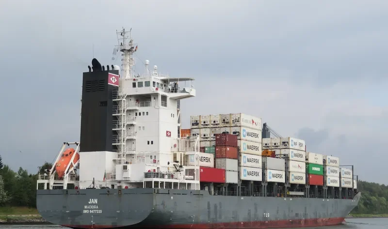 JAN Container Ship IMO 9477335 photo 8