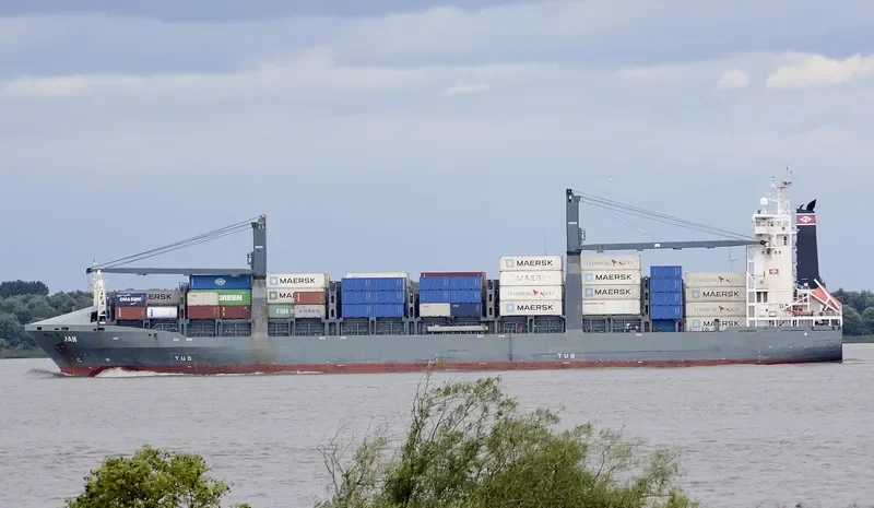 JAN Container Ship IMO 9477335 photo 10