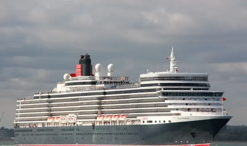QUEEN ELIZABETH Passenger Ship IMO 9477438 photo 2