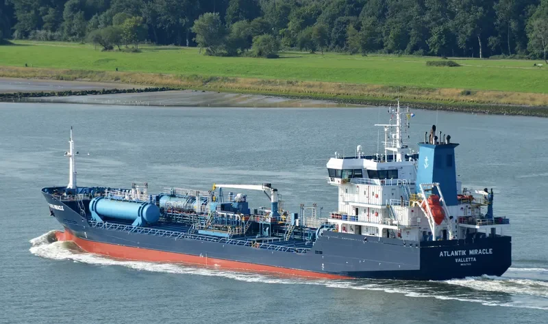 ATLANTIK MIRACLE Tanker IMO 9477490 photo 5
