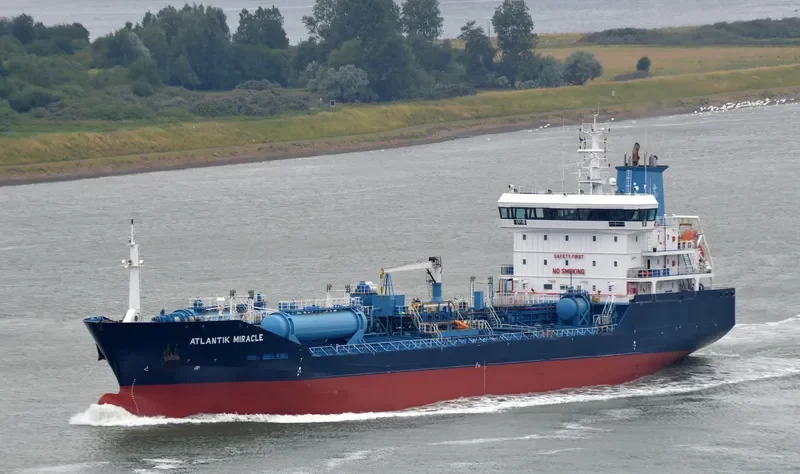 ATLANTIK MIRACLE Tanker IMO 9477490 photo 8
