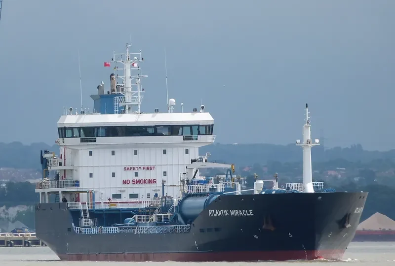 ATLANTIK MIRACLE Tanker IMO 9477490 photo 9