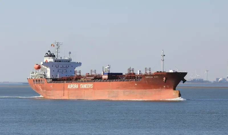 WAWASAN RUBY Tanker IMO 9477517 photo 4