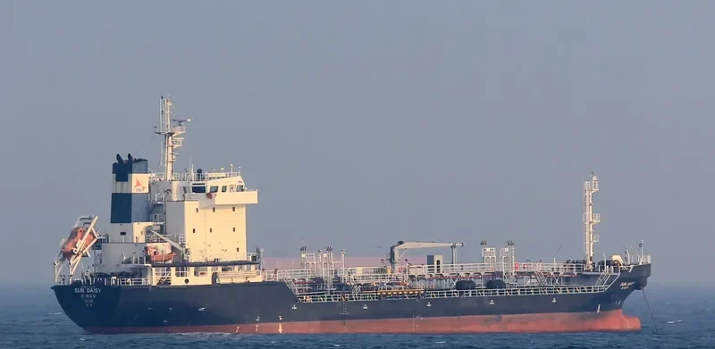 STRAITS ENERGY Tanker IMO 9477749 photo 3