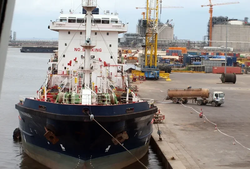 VEMAHOPE Tanker IMO 9477751 photo 6