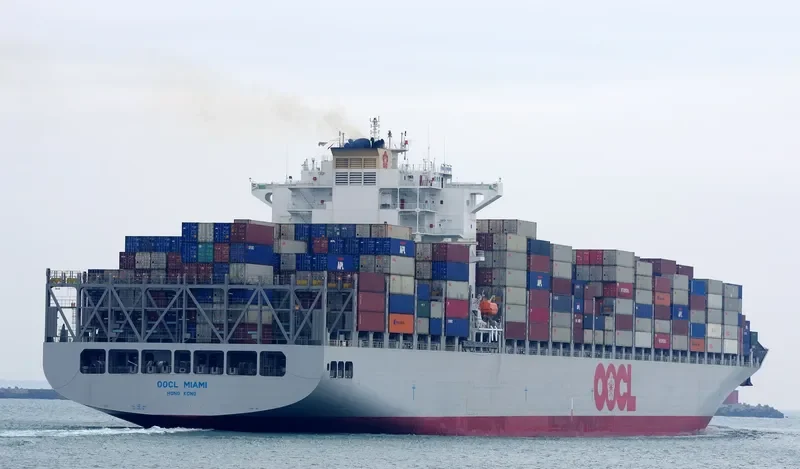 OOCL MIAMI Container Ship IMO 9477892 photo 3