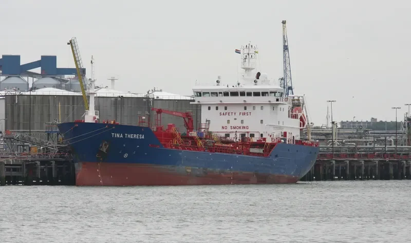 TINA THERESA Tanker IMO 9478298 photo 4