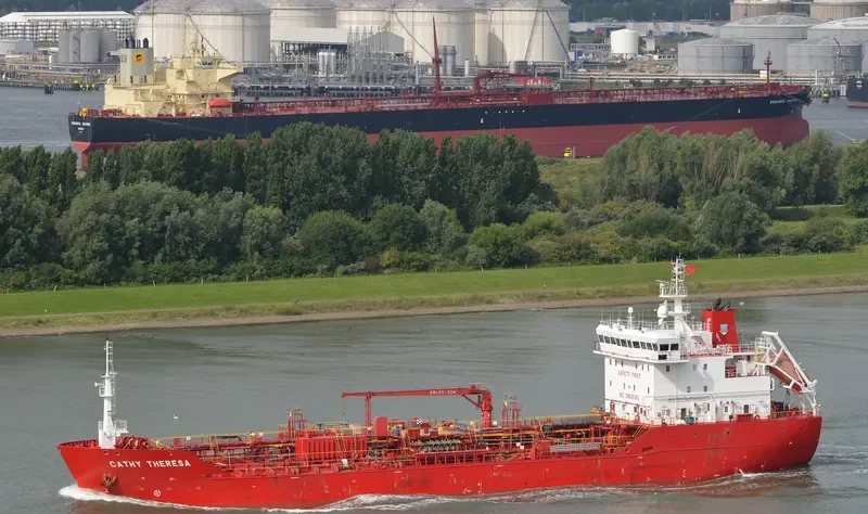 CATHY THERESA Tanker IMO 9478315 photo 6