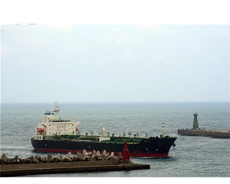 ALPINE LIGHT Tanker IMO 9478717 photo 8