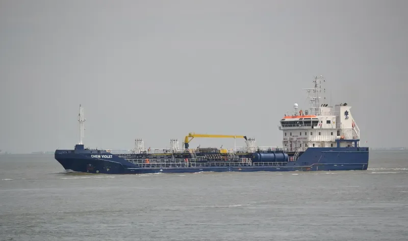 ESKE Tanker IMO 9479632 photo 3