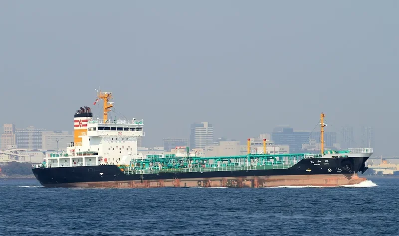 V.L.21 Tanker IMO 9479761 photo 2