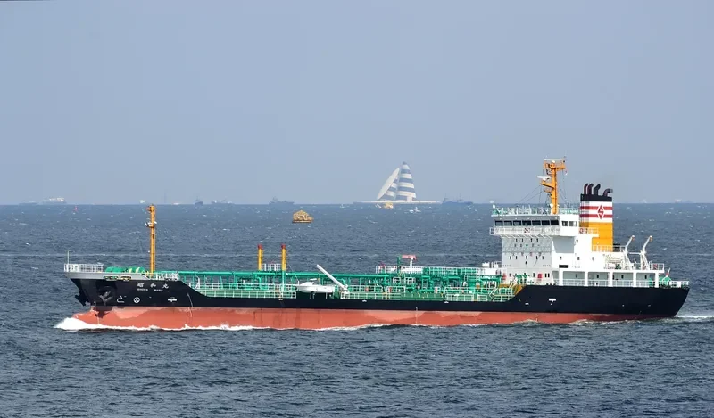 V.L.21 Tanker IMO 9479761 photo 4
