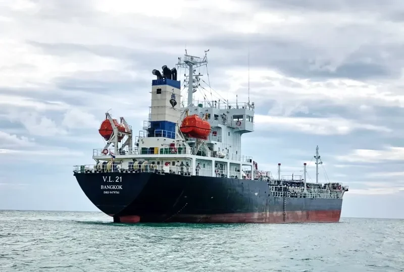 V.L.21 Tanker IMO 9479761 photo 7