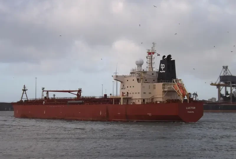 LUCTOR Tanker IMO 9479840 photo 6
