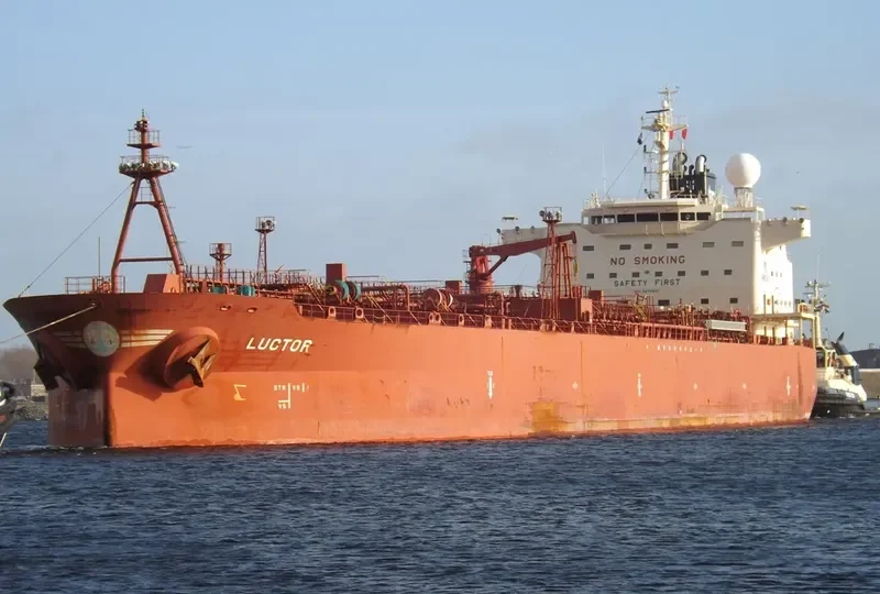 LUCTOR Tanker IMO 9479840 photo 7